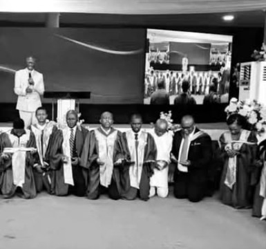 Cérémonie d'ordination de serviteurs à l'Église SHELEM IMPACT